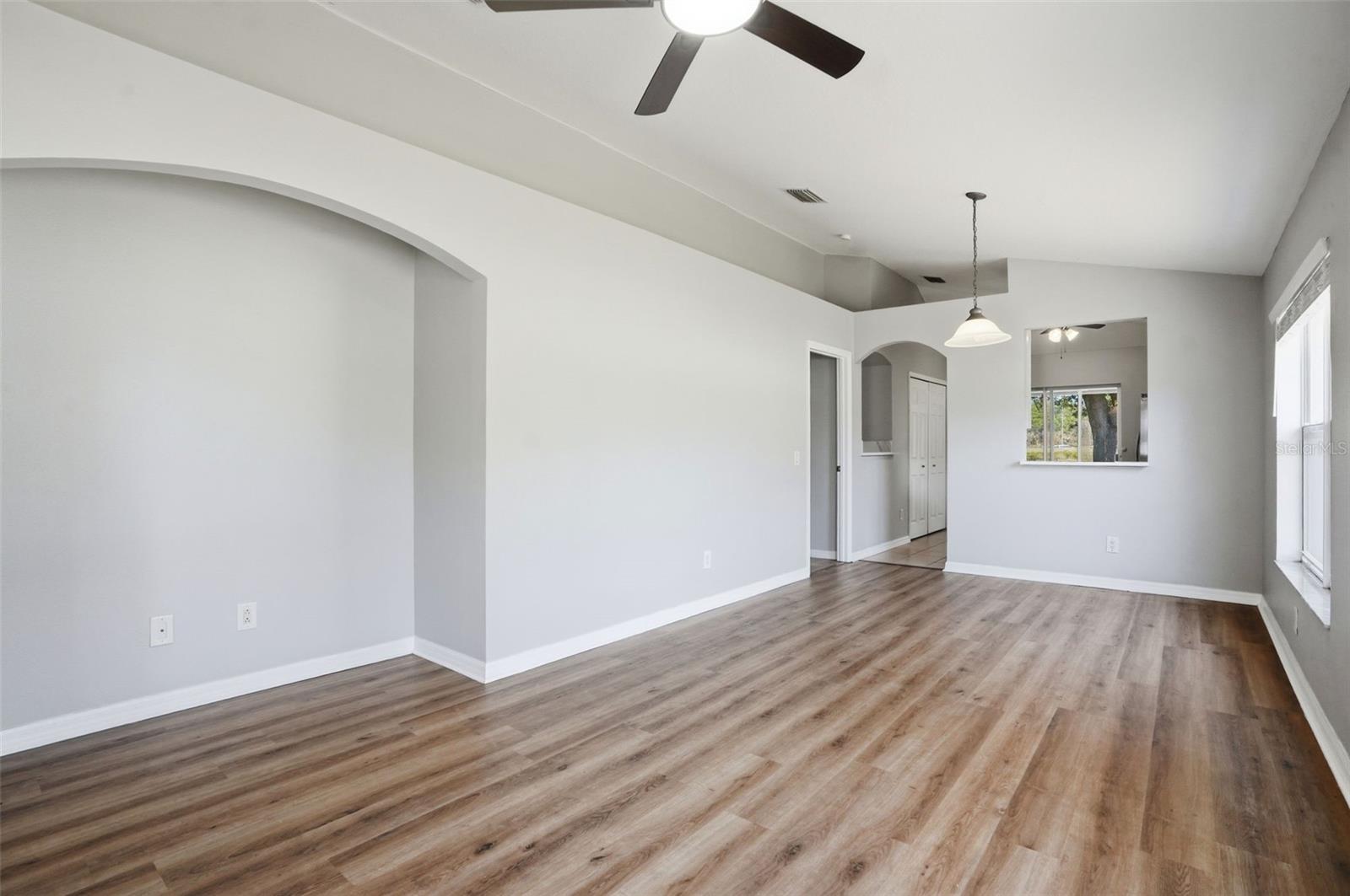 SPRING RIDGE - Residential