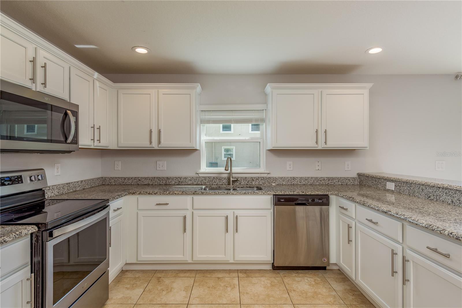 LANDINGS AT ALAFIA - Residential