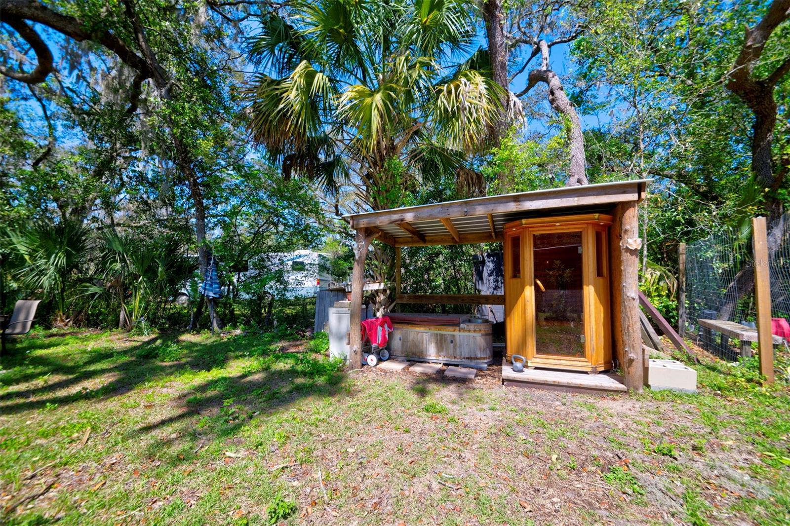 MOON LAKE ESTATES - Residential