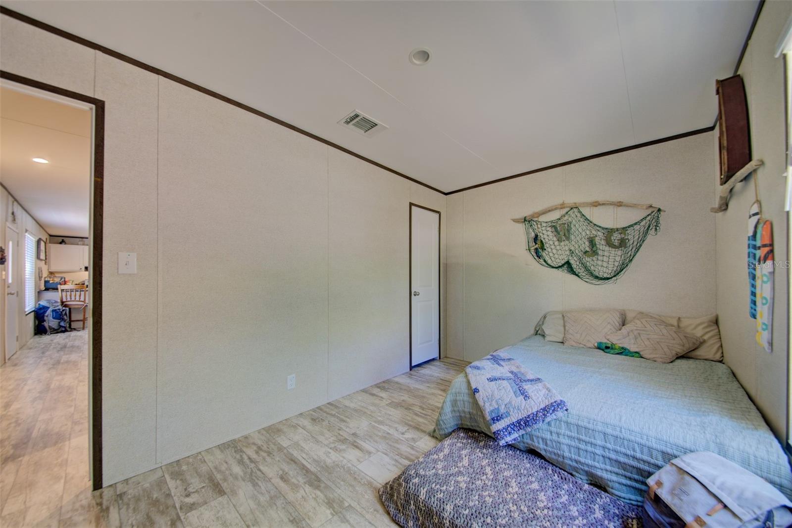 MOON LAKE ESTATES - Residential