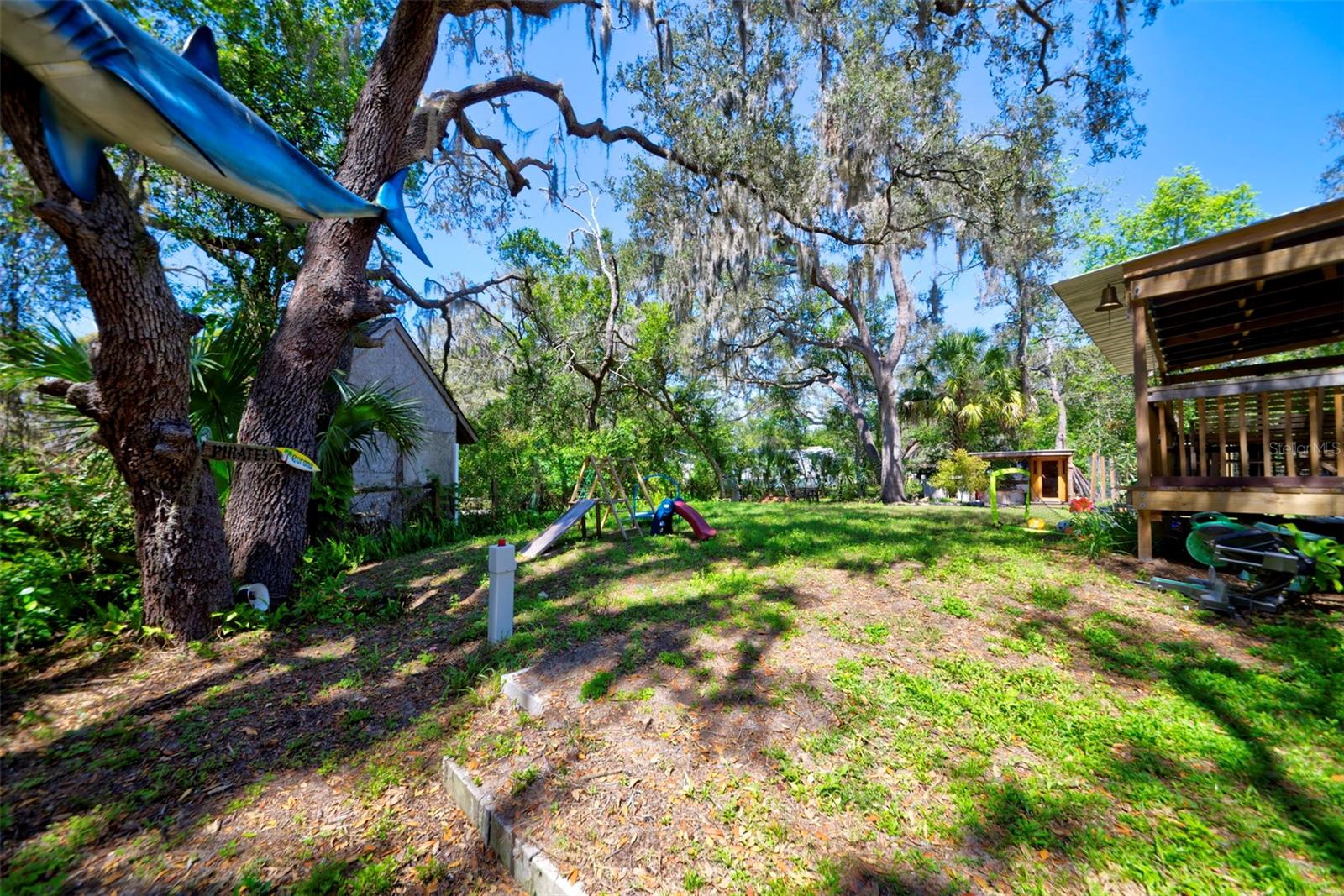 MOON LAKE ESTATES - Residential