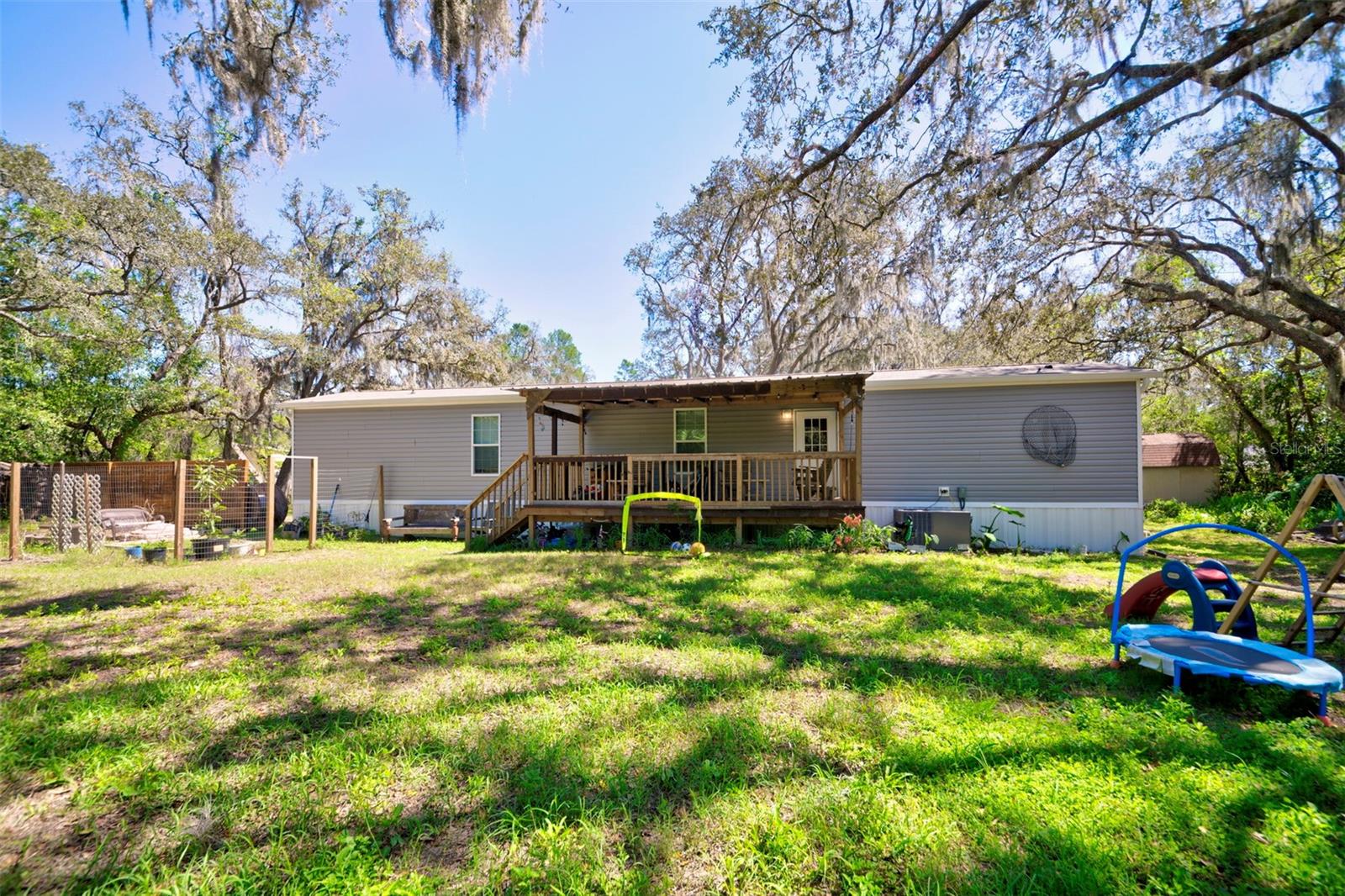 MOON LAKE ESTATES - Residential