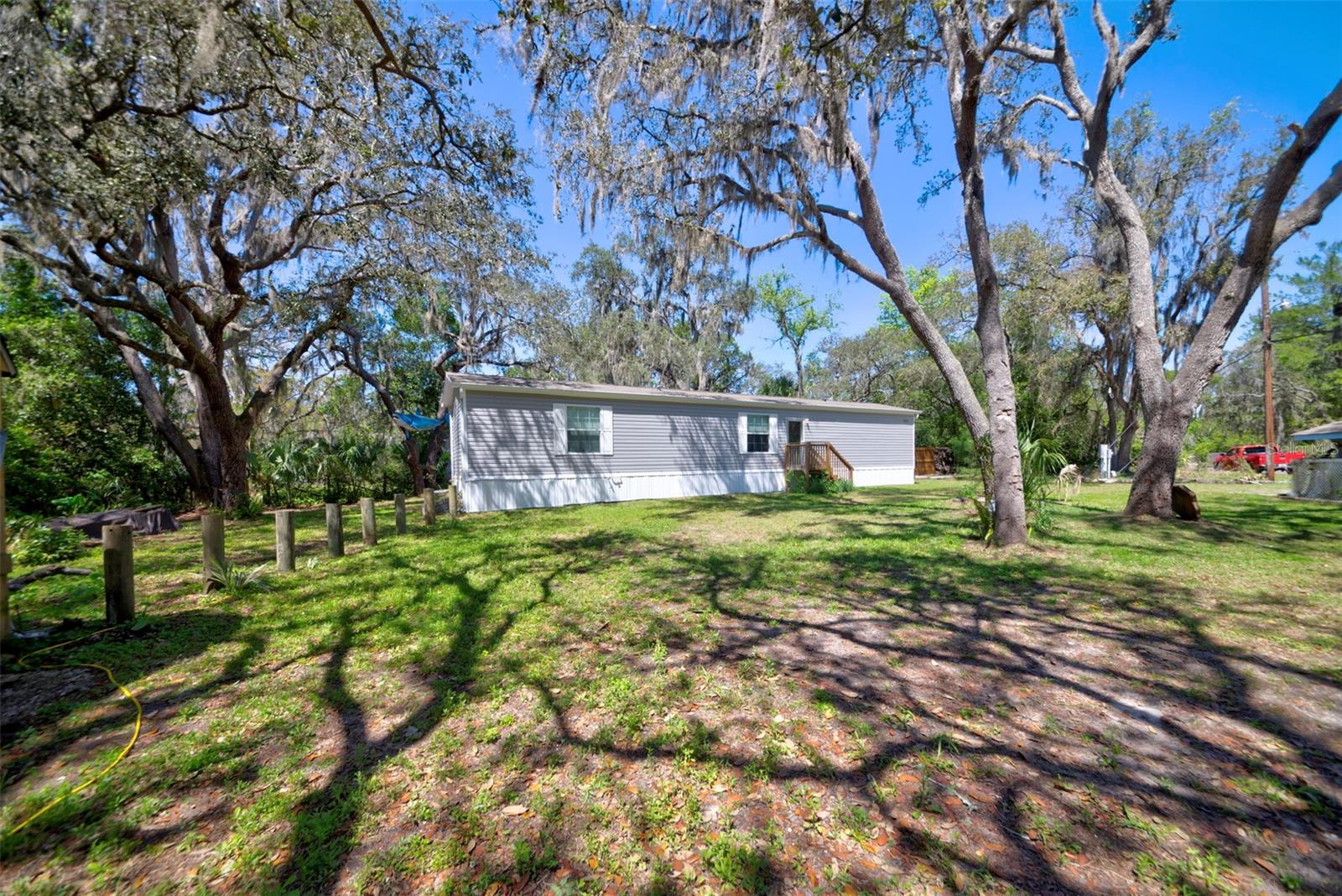 MOON LAKE ESTATES - Residential