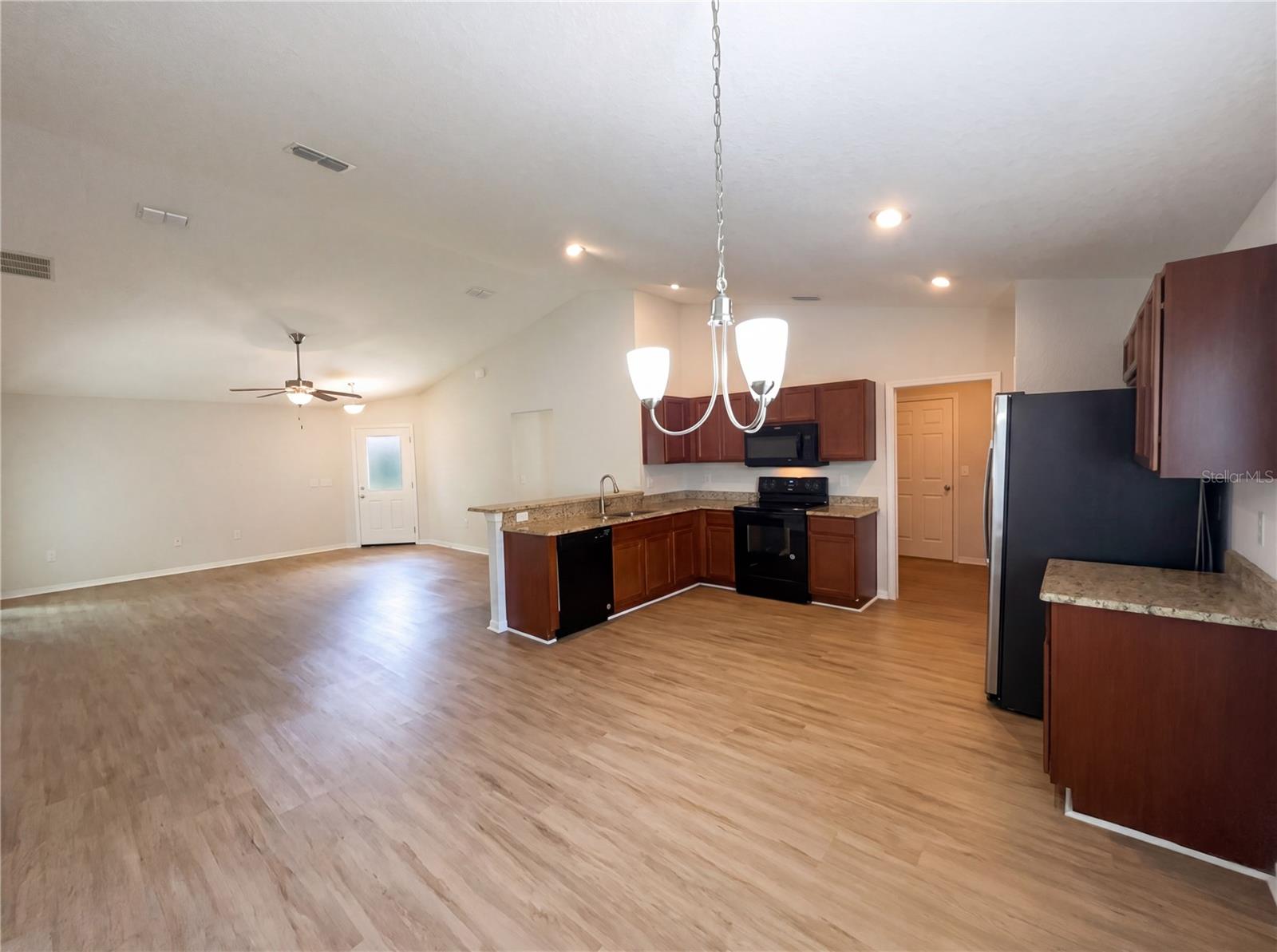 BENJAMIN ESTATES - Residential