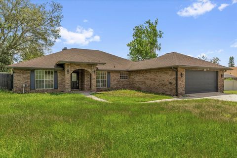 Photo of 3 Pine Glen Drive, Debary, FL 32713 (MLS # O6319608)