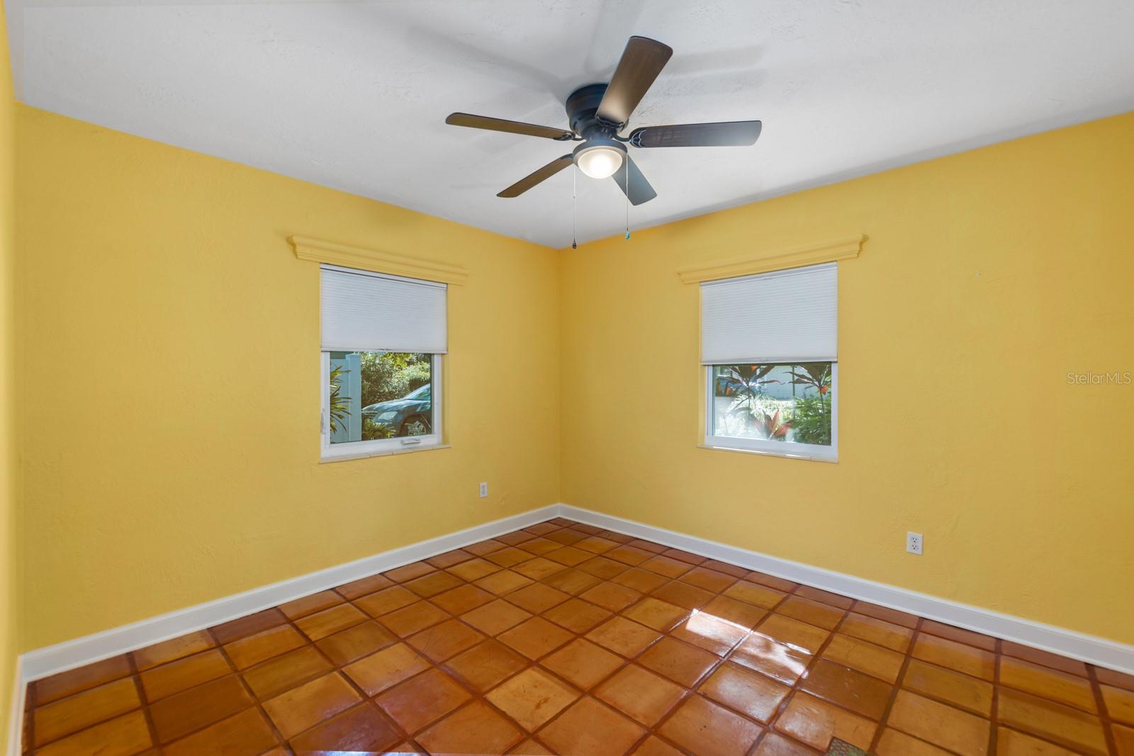 MACKLES - Residential Lease