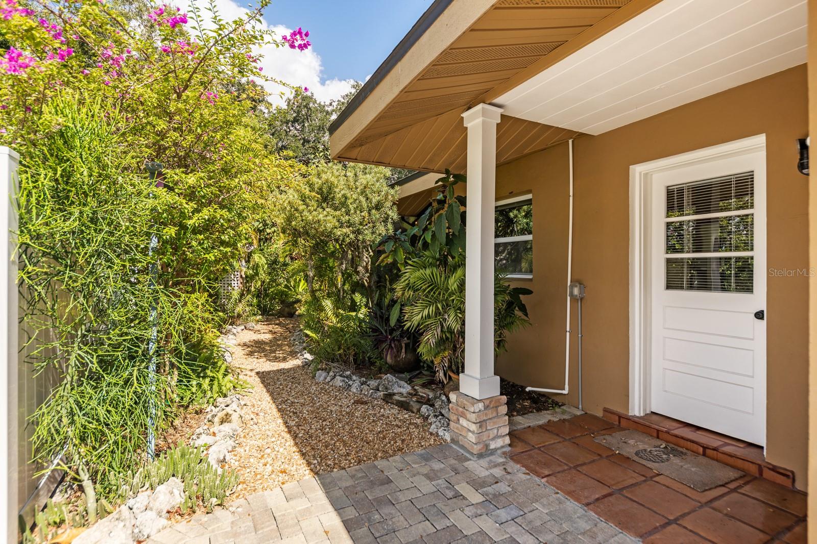 MACKLES - Residential Lease