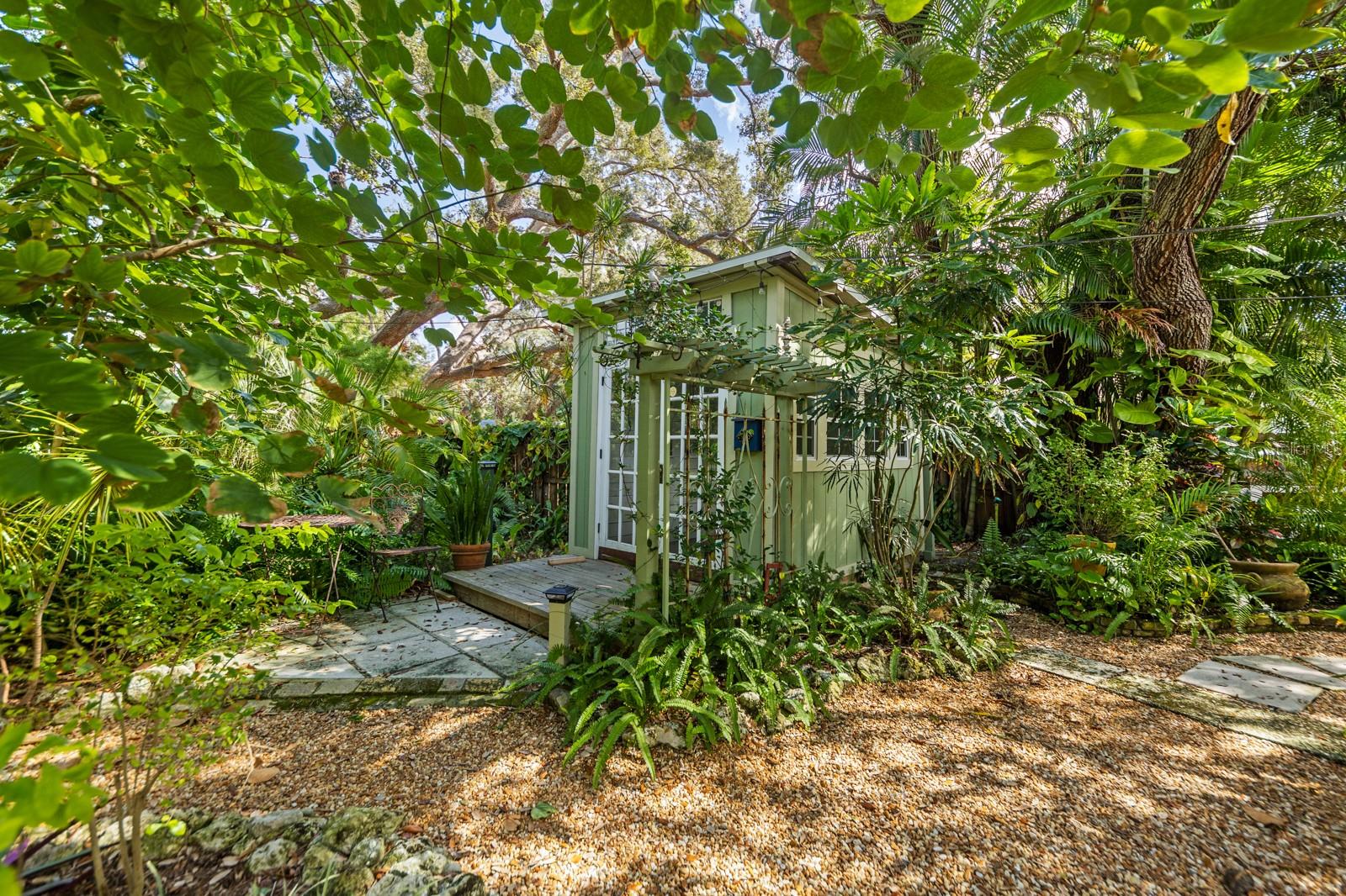 MACKLES - Residential Lease