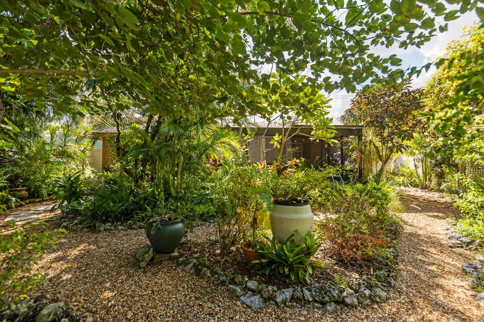 MACKLES - Residential Lease