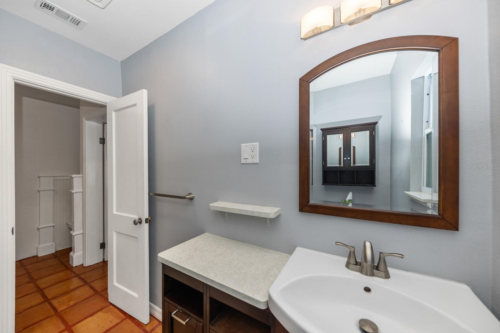 MACKLES - Residential Lease