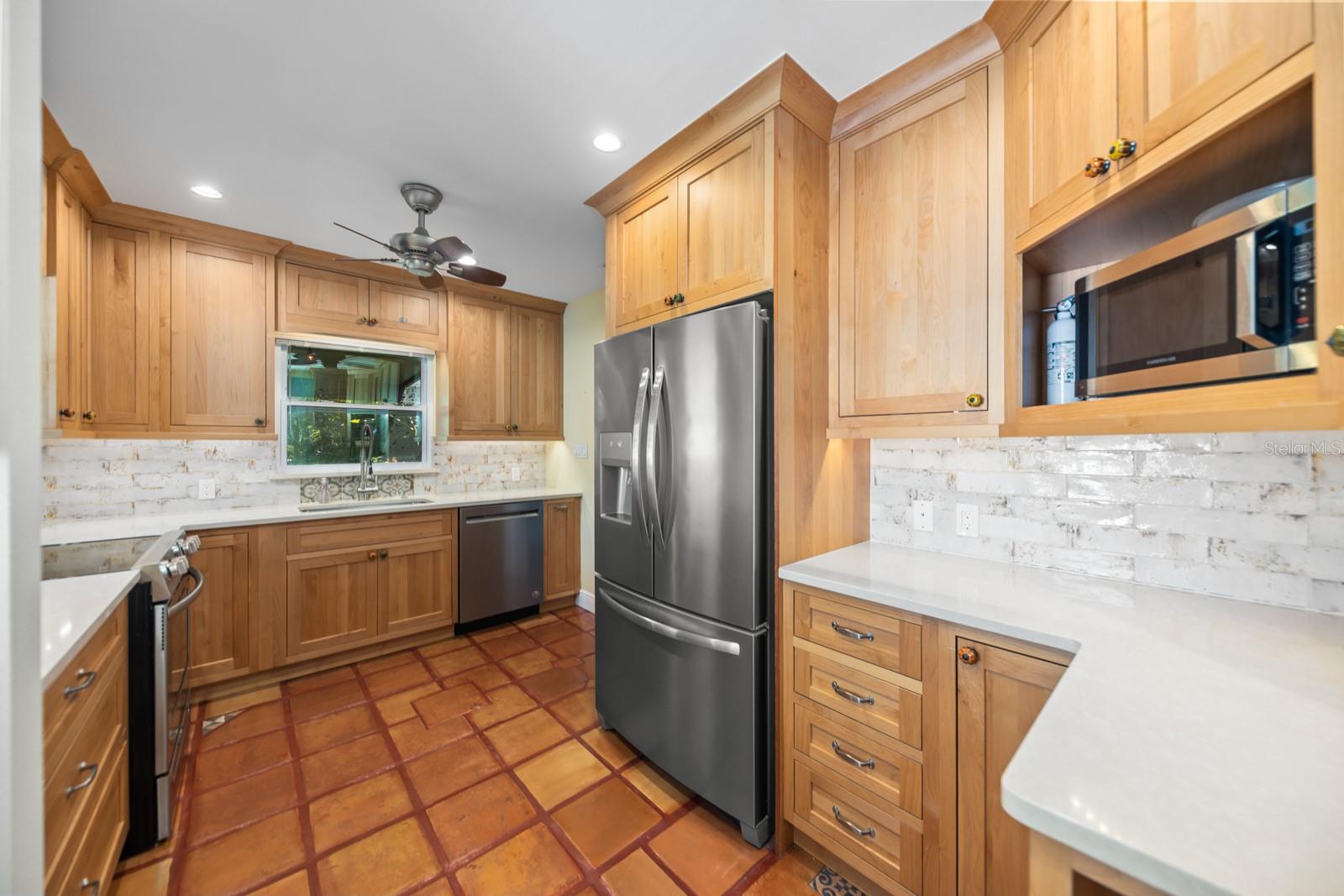 MACKLES - Residential Lease