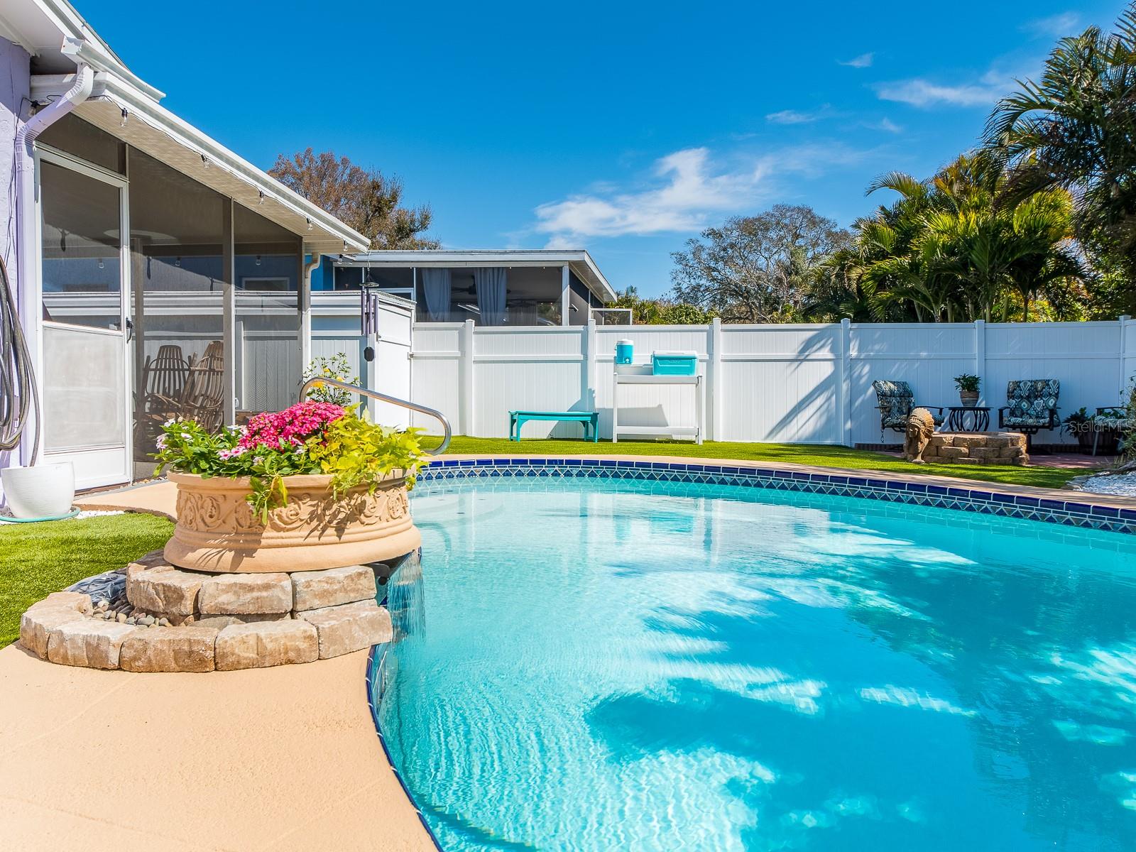 INDIAN ROCKS VILLAGE 3RD ADD - Residential