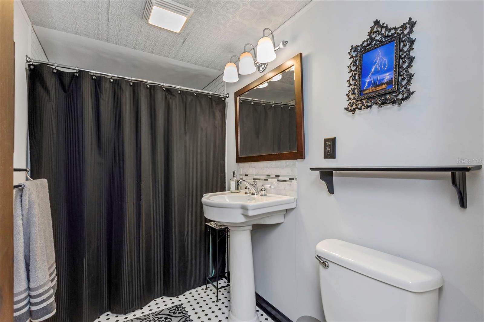 INDIAN ROCKS VILLAGE 3RD ADD - Residential