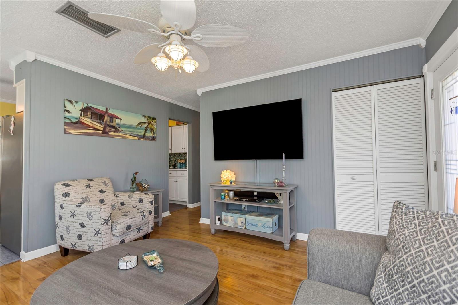 INDIAN ROCKS VILLAGE 3RD ADD - Residential