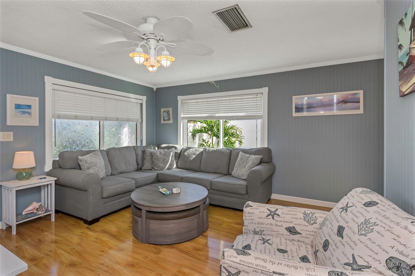 3094 HILLSDALE AVENUE