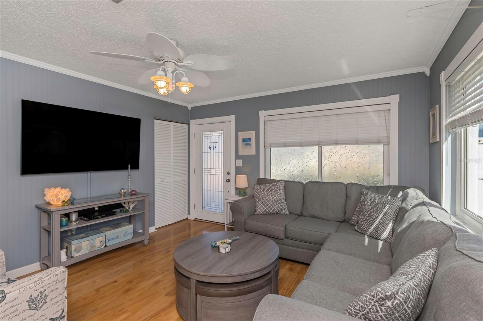 INDIAN ROCKS VILLAGE 3RD ADD - Residential