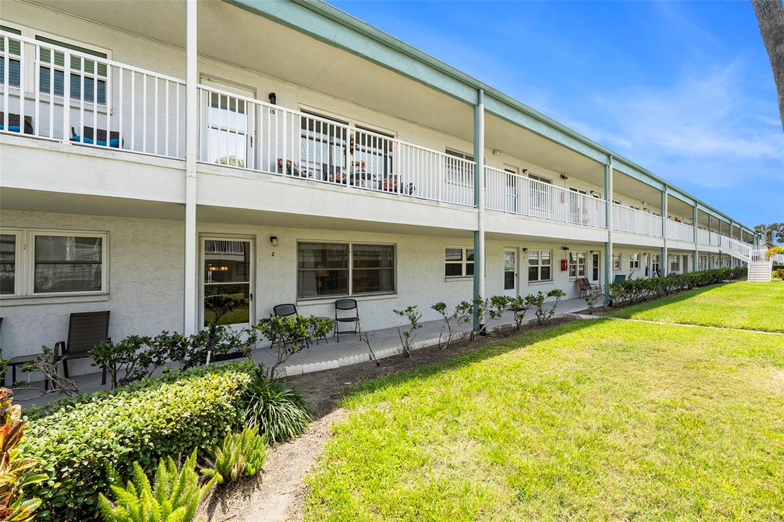 PARADISE SHORES - Residential