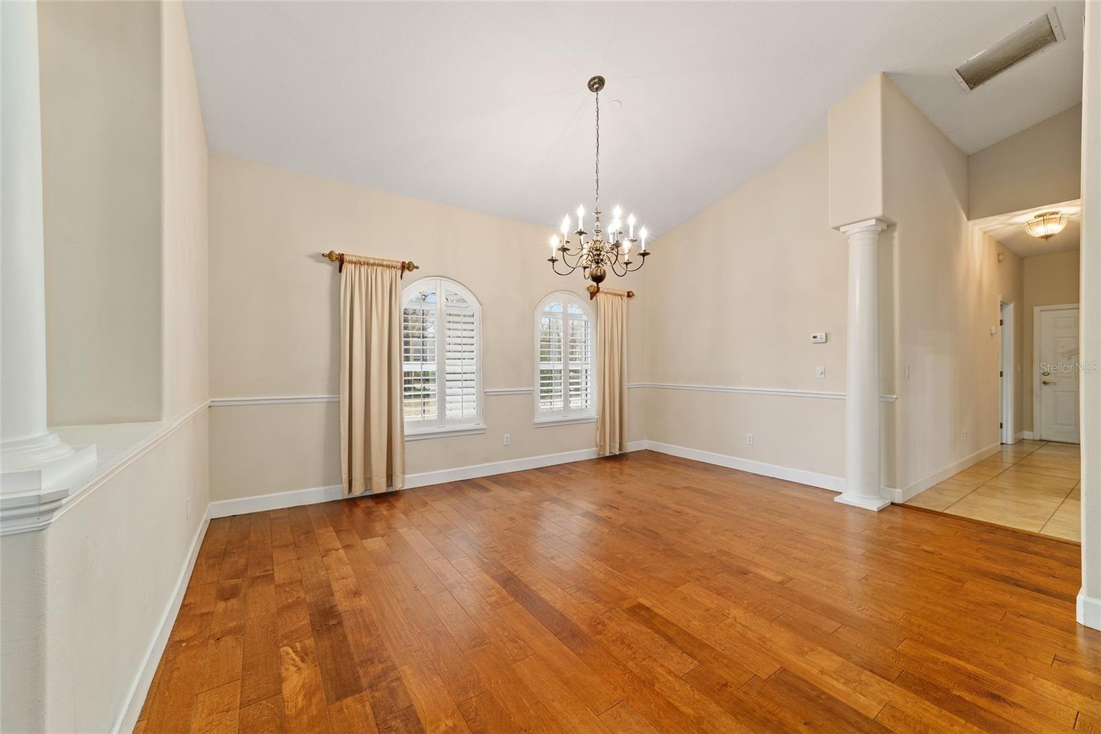 COUNTRY CLUB/OCALA UN 02 - Residential