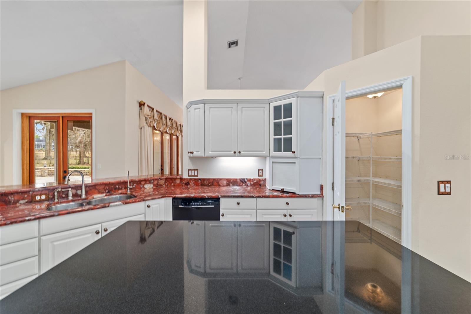 COUNTRY CLUB/OCALA UN 02 - Residential