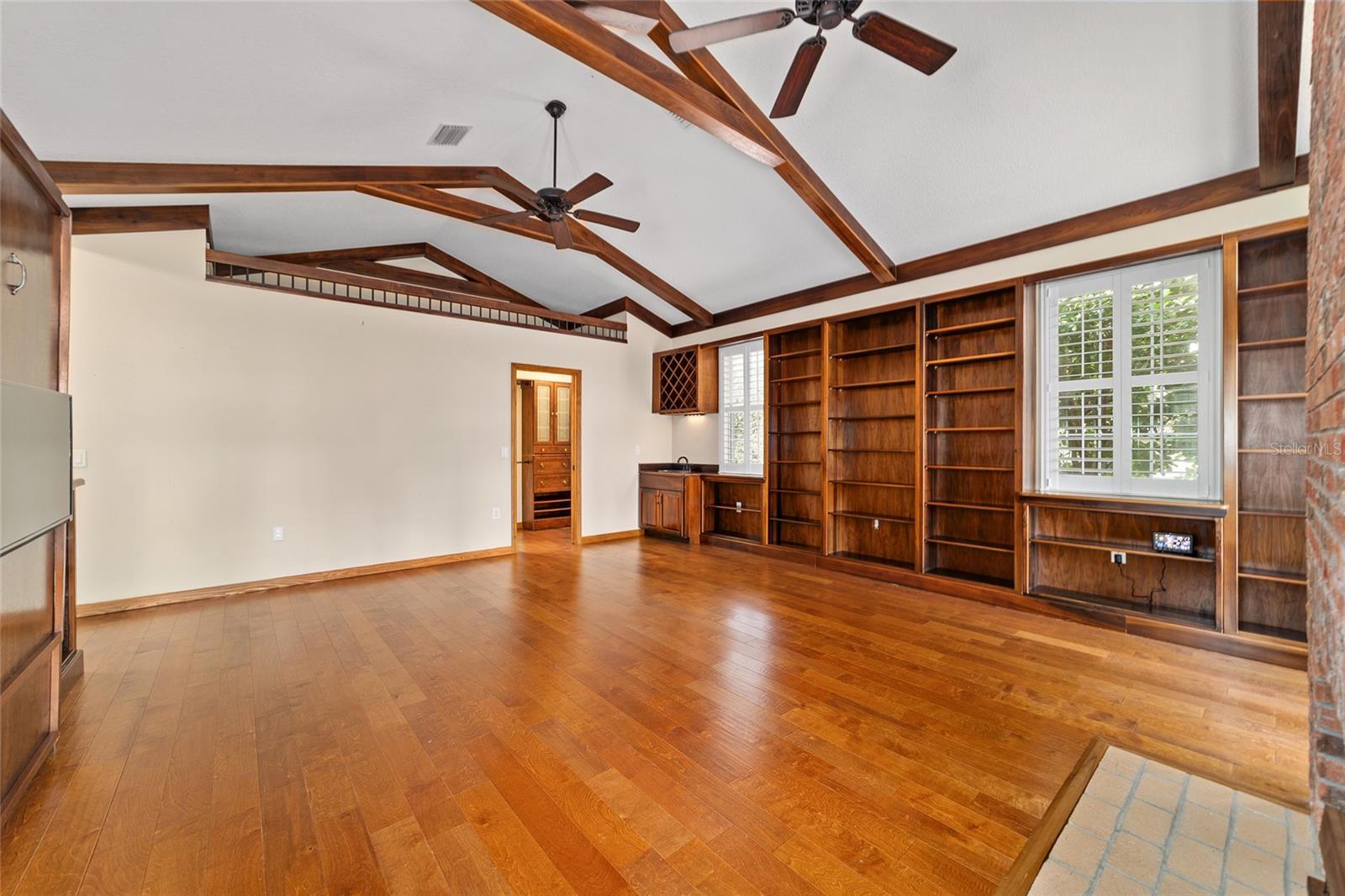 COUNTRY CLUB/OCALA UN 02 - Residential