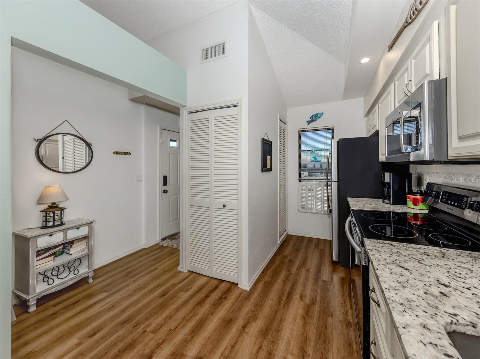 GOLFVIEW - Residential