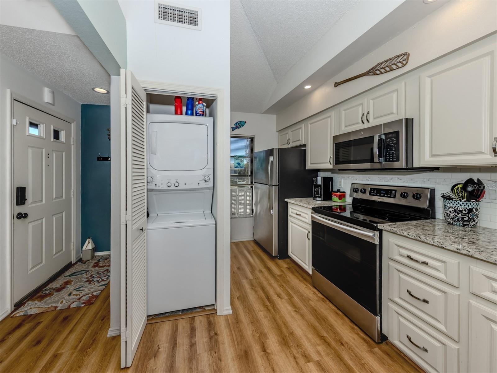 GOLFVIEW - Residential