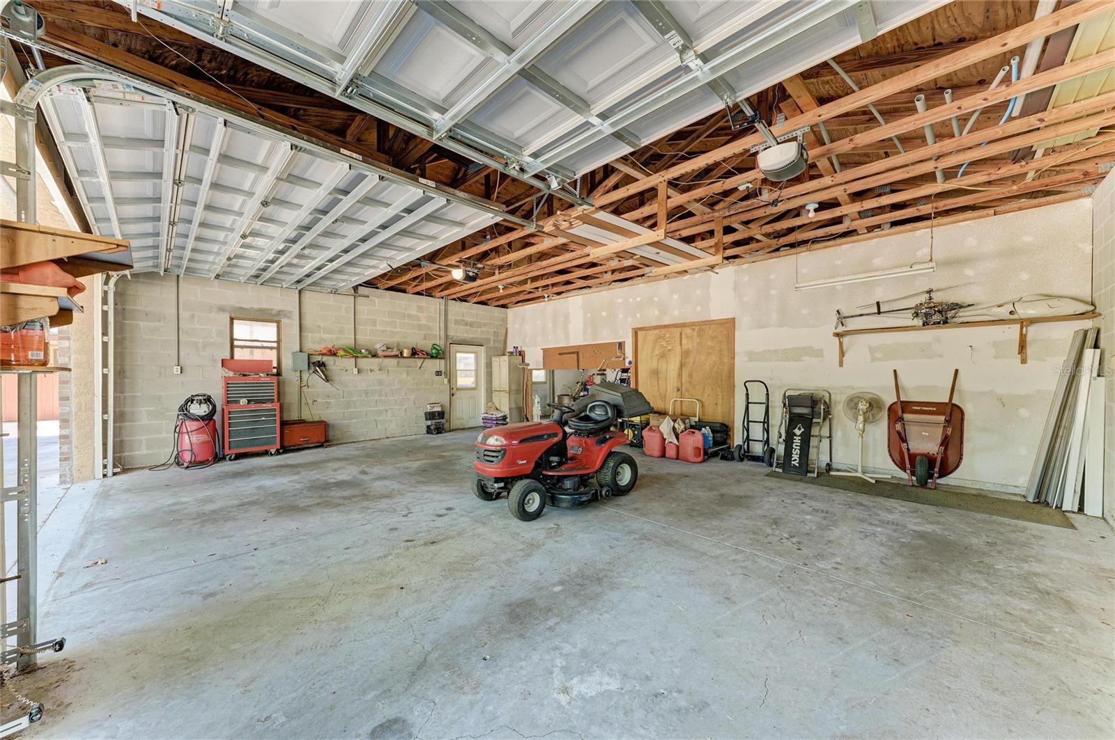 LOST FOREST - Residential