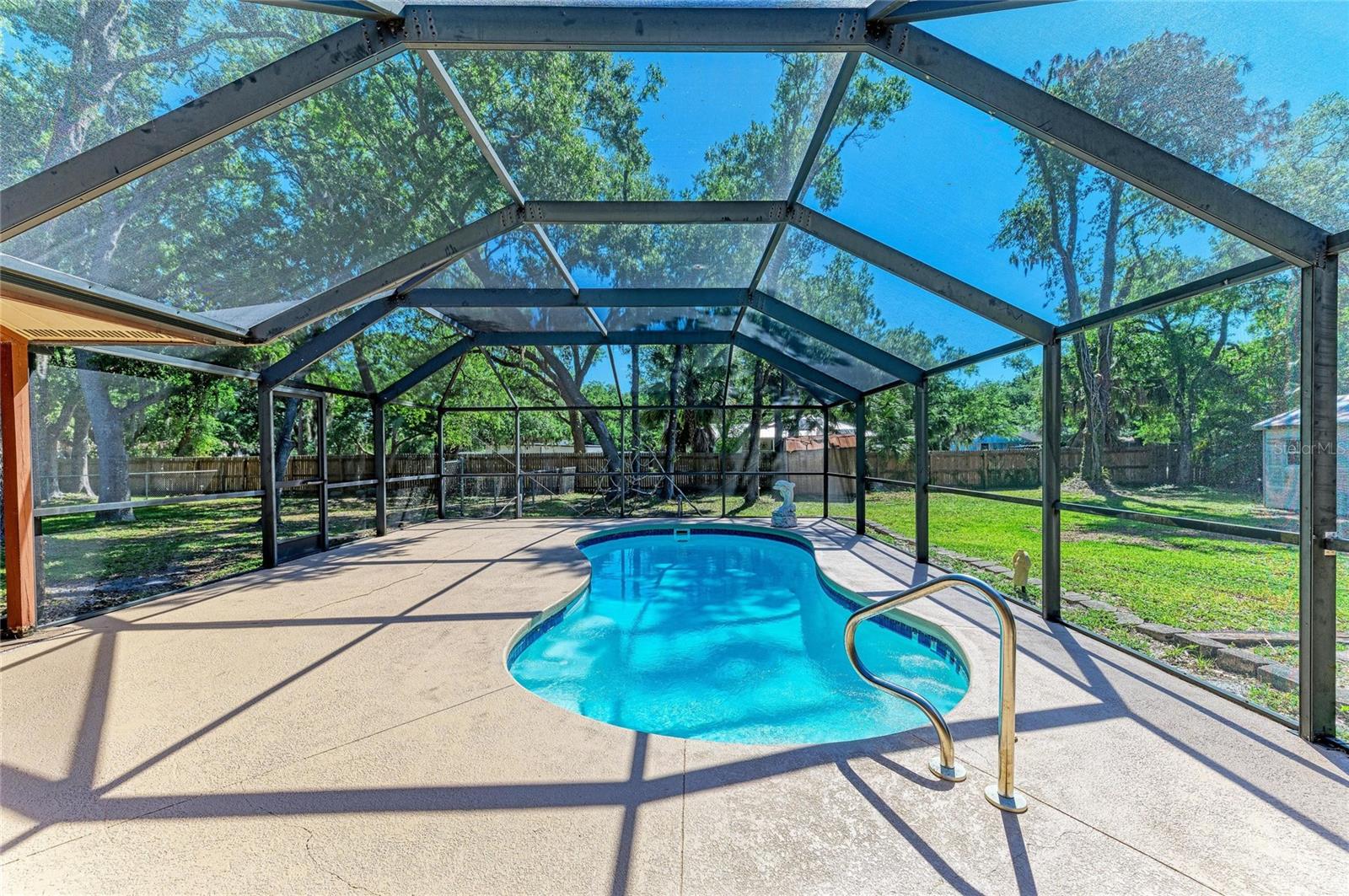 LOST FOREST - Residential