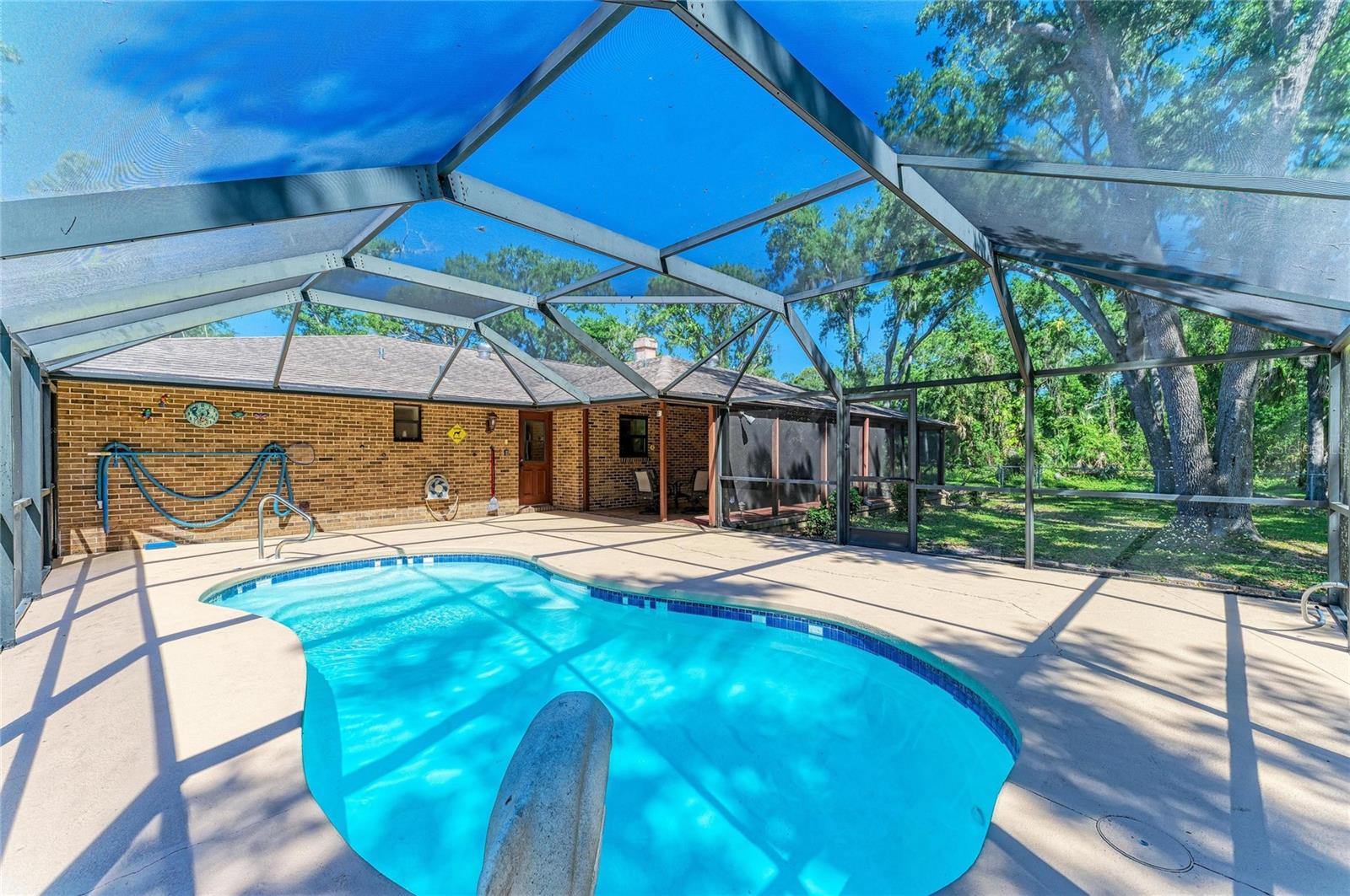 LOST FOREST - Residential