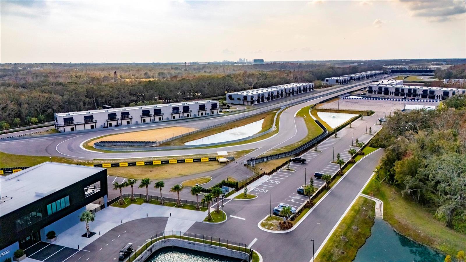 MOTOR ENCLAVE PH 1 - Residential