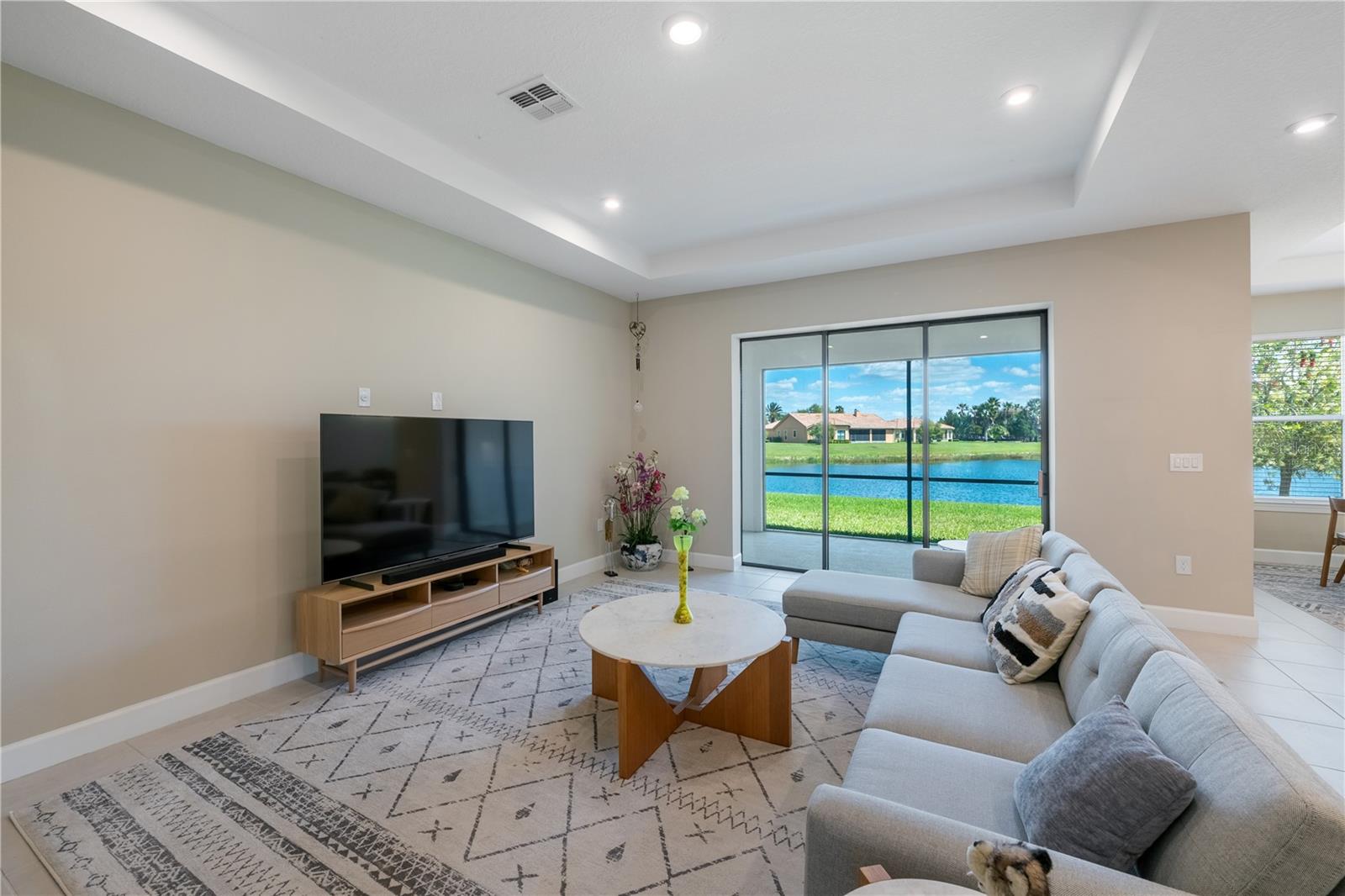 SOLIVITA PH 5E-S - Residential