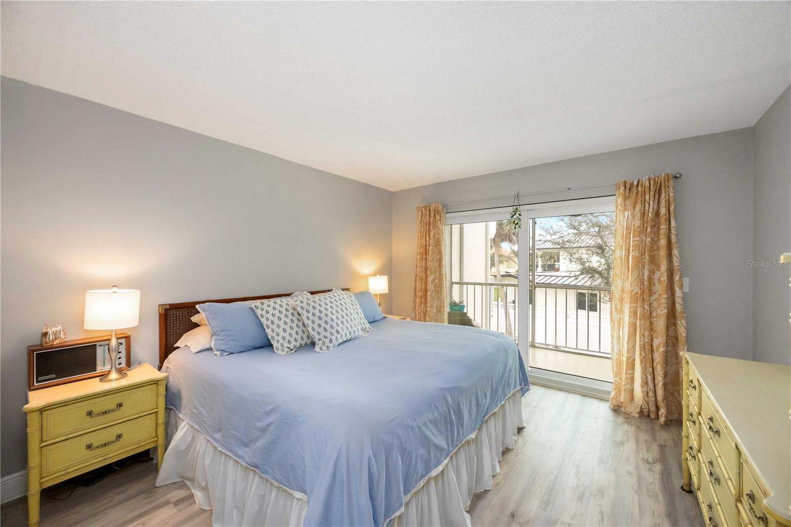 MANASOTA SHORES PH 02 BLDG C - Residential