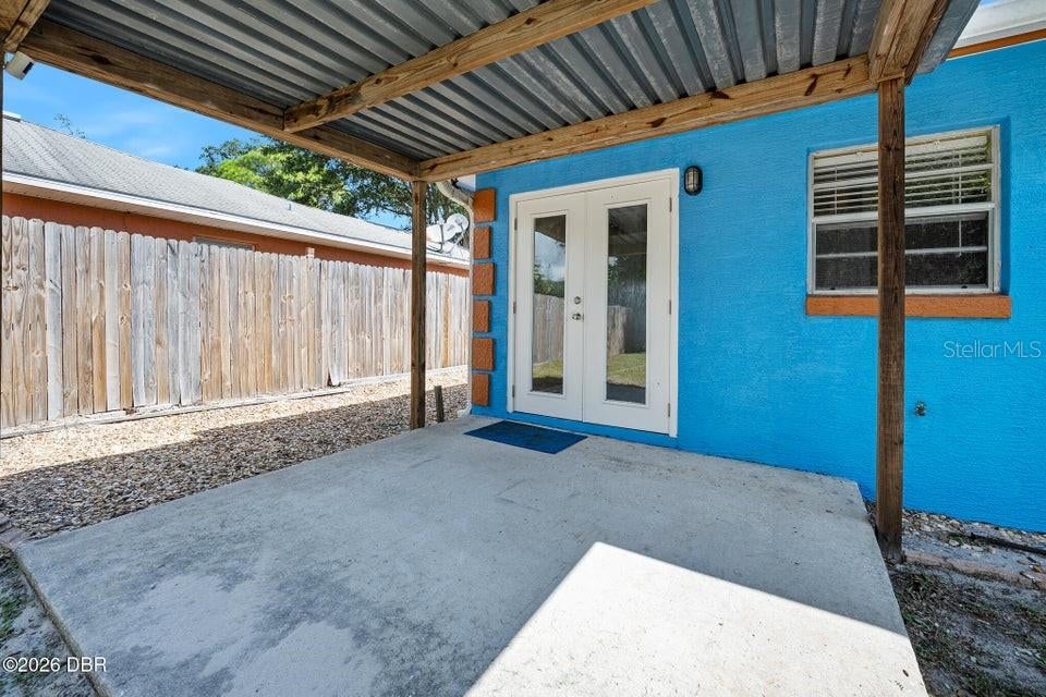 1324 GRANADA AVENUE