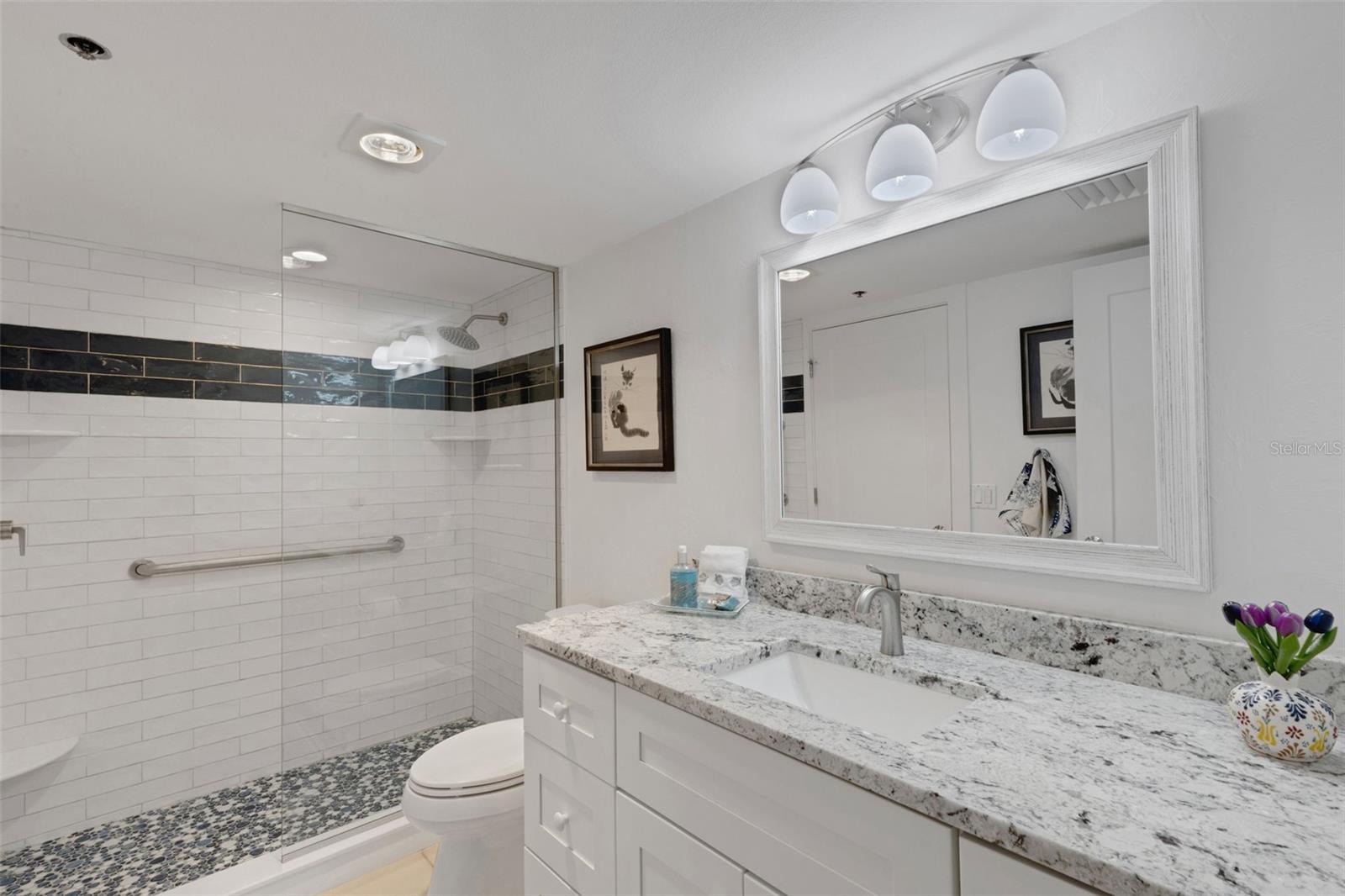 BEACHPLACE II - Residential