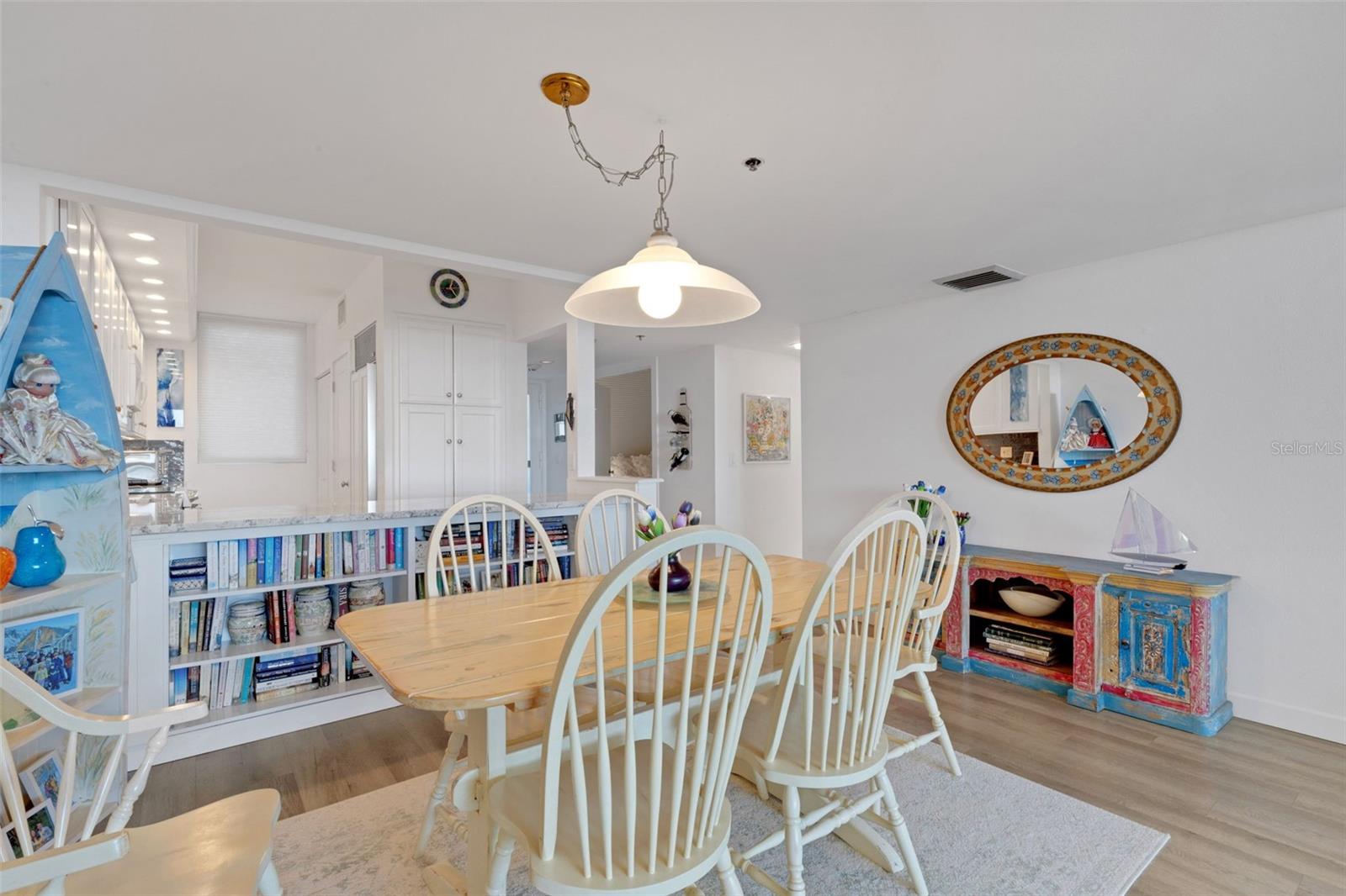 BEACHPLACE II - Residential