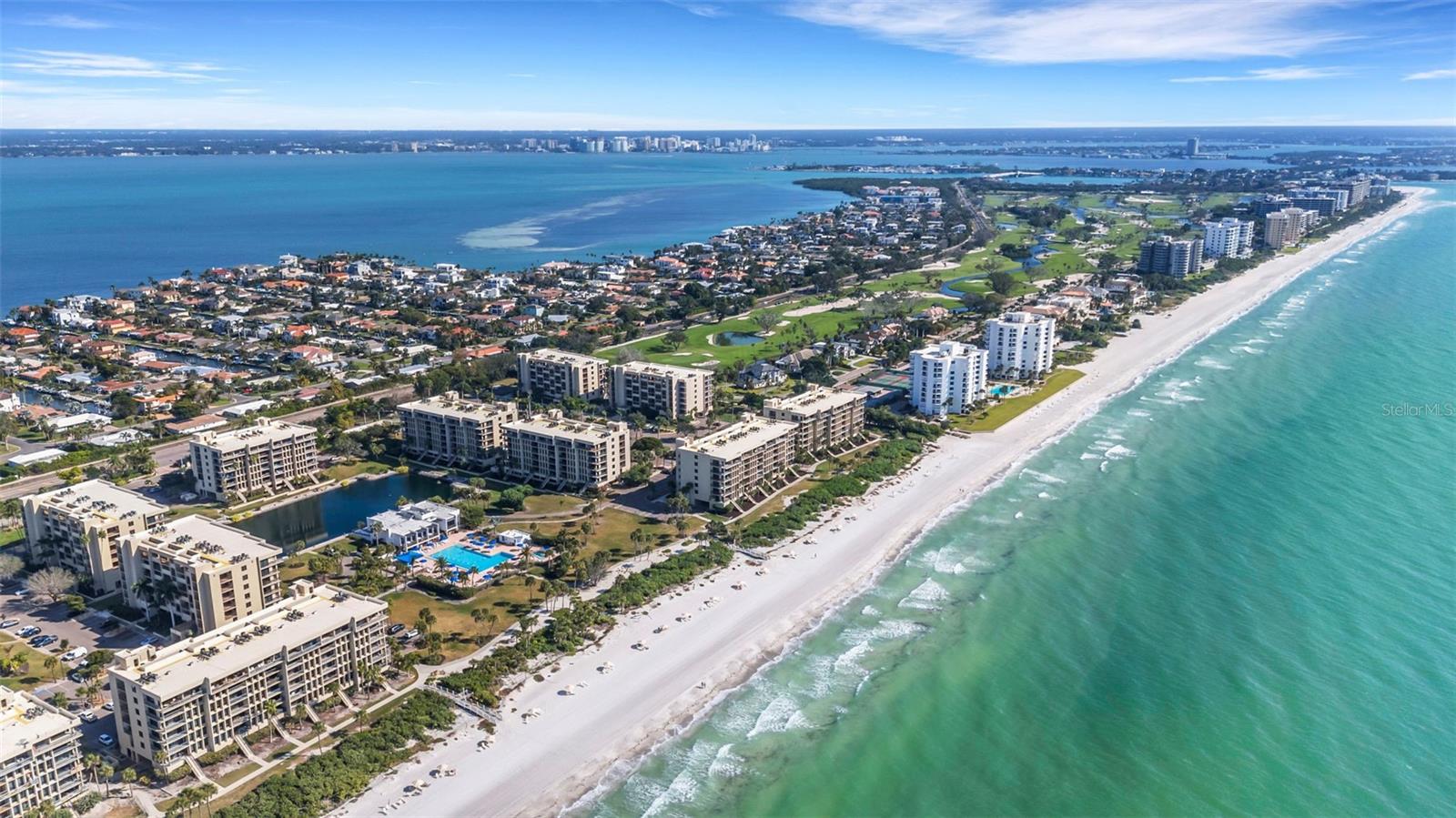 BEACHPLACE II - Residential