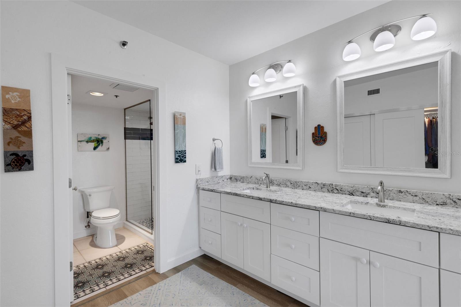 BEACHPLACE II - Residential