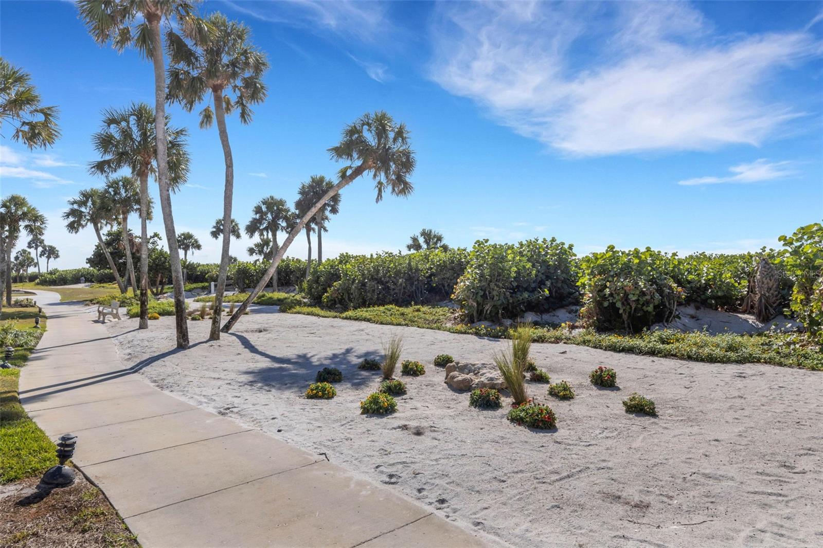 BEACHPLACE II - Residential