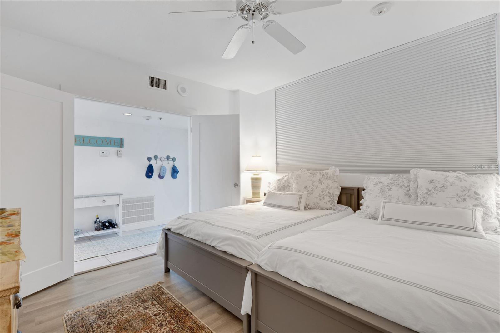 BEACHPLACE II - Residential