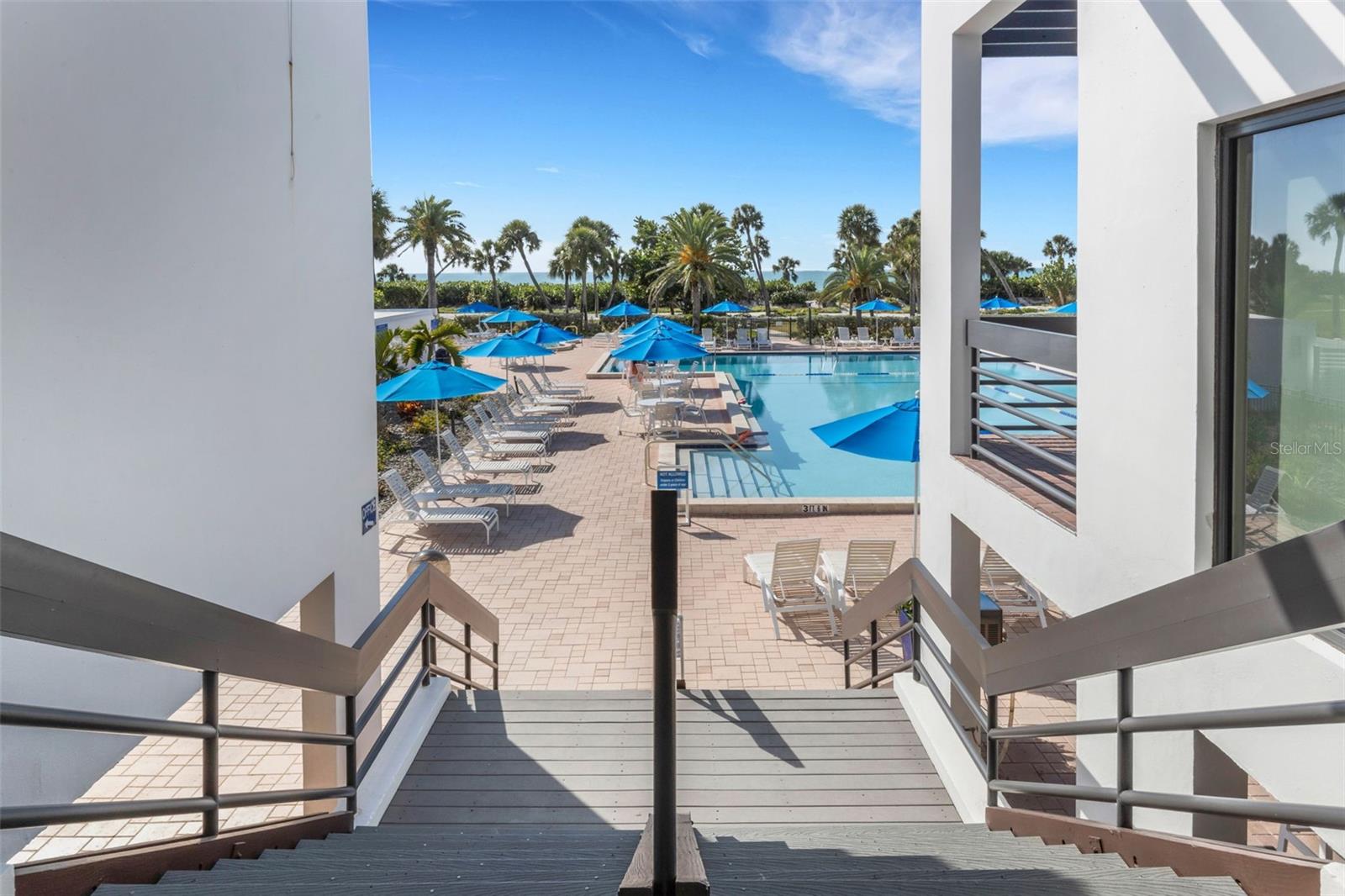 BEACHPLACE II - Residential