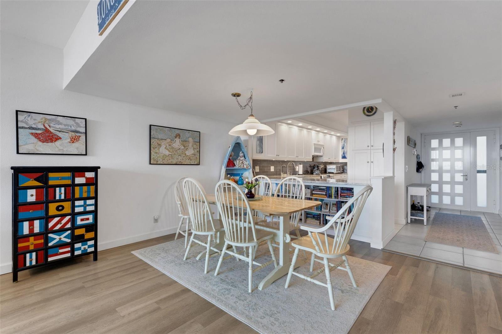 BEACHPLACE II - Residential