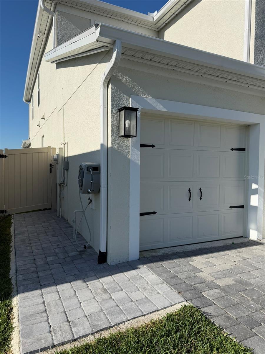 2108 ROCK MAPLE BEND