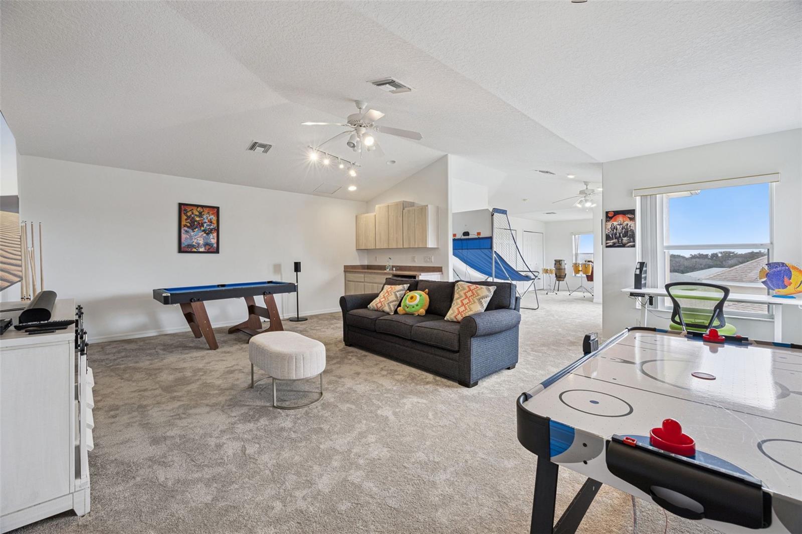 ROYAL HARBOR - Residential