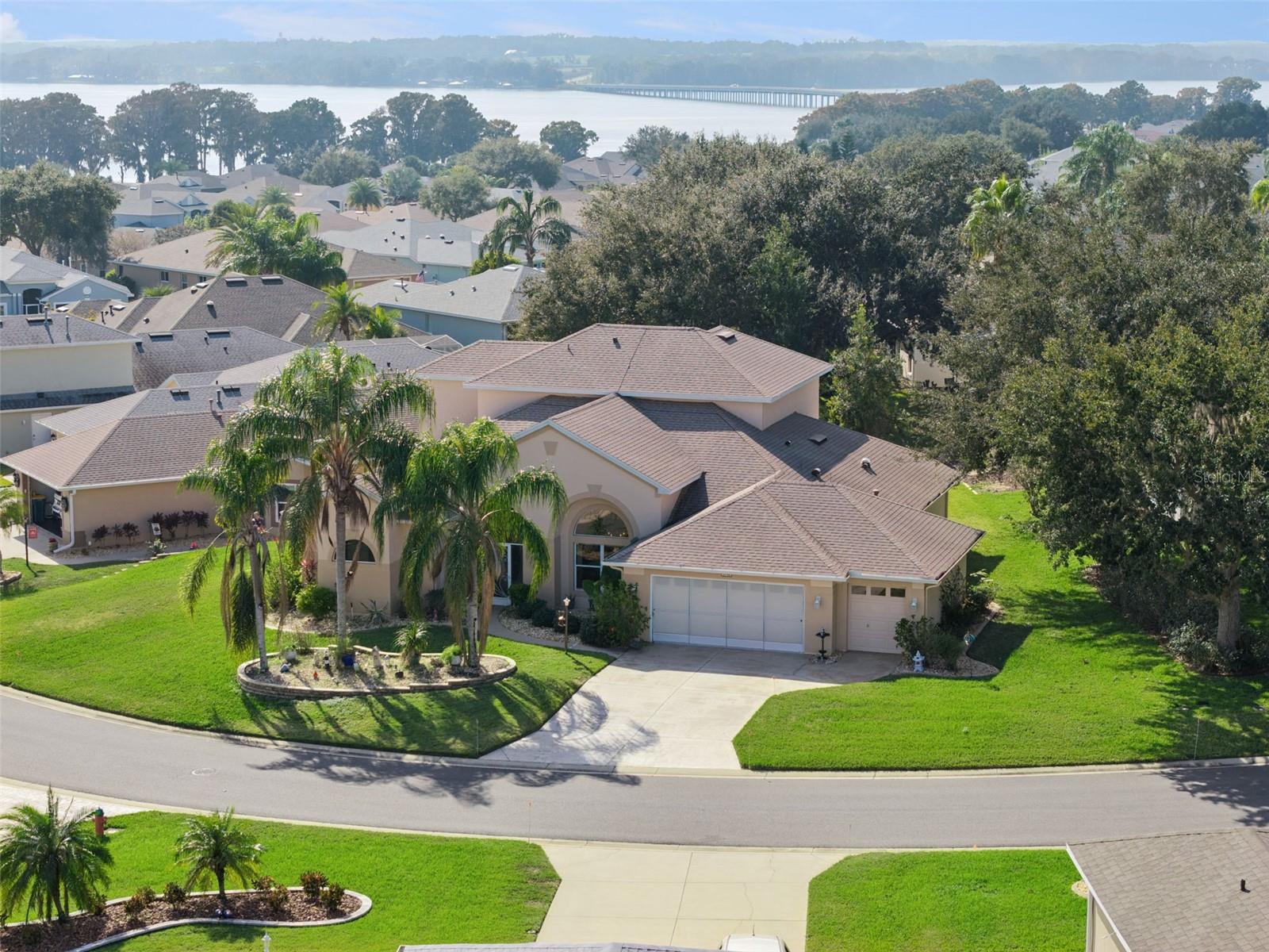 ROYAL HARBOR - Residential