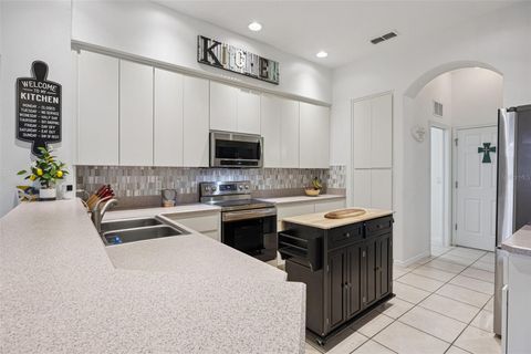 Tiny photo for 5740 Bounty Circle, Tavares, FL 32778 (MLS # O6367210)