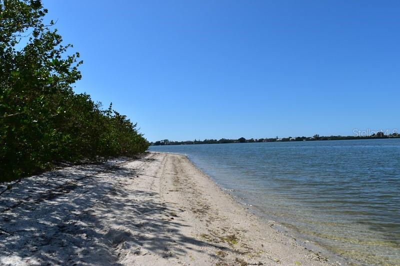 PAULSEN PLACE - Land