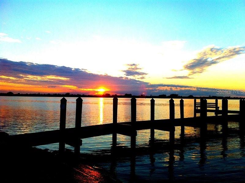 PAULSEN PLACE - Land