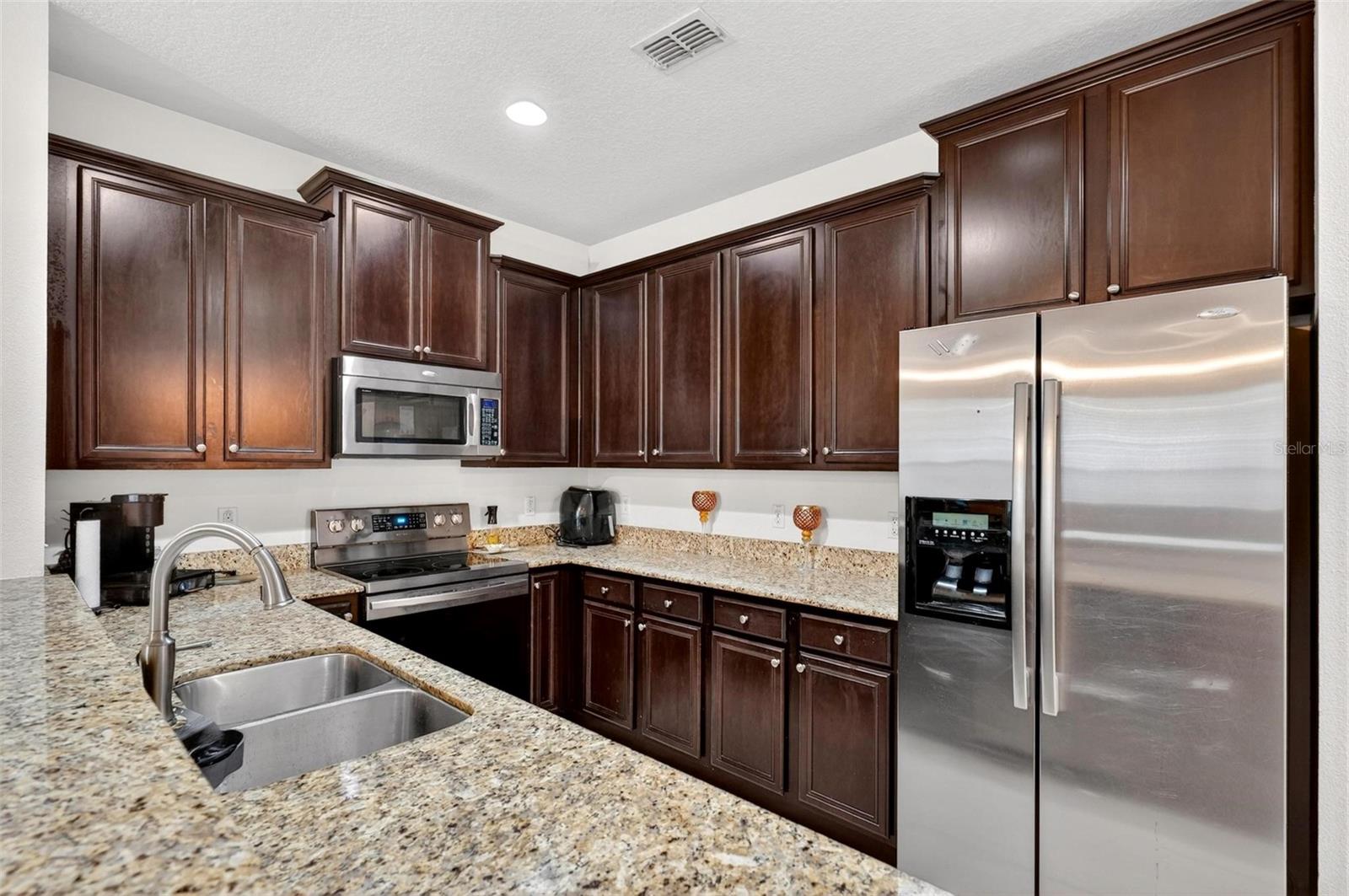 LEGACY PARK RESIDENTIAL TOWNHOME A REP - Residential