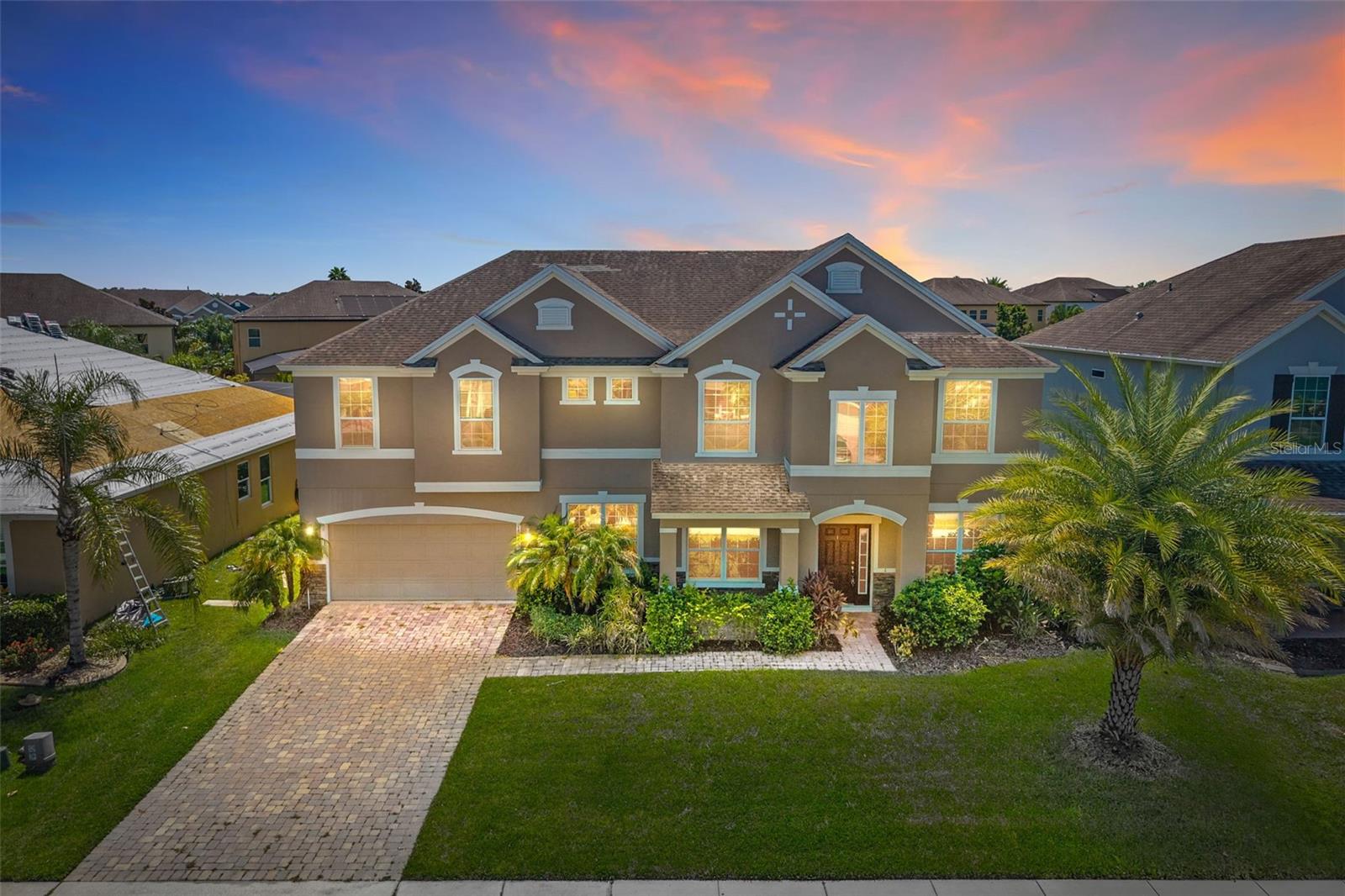 JOHNS LAKE POINTE - Residential