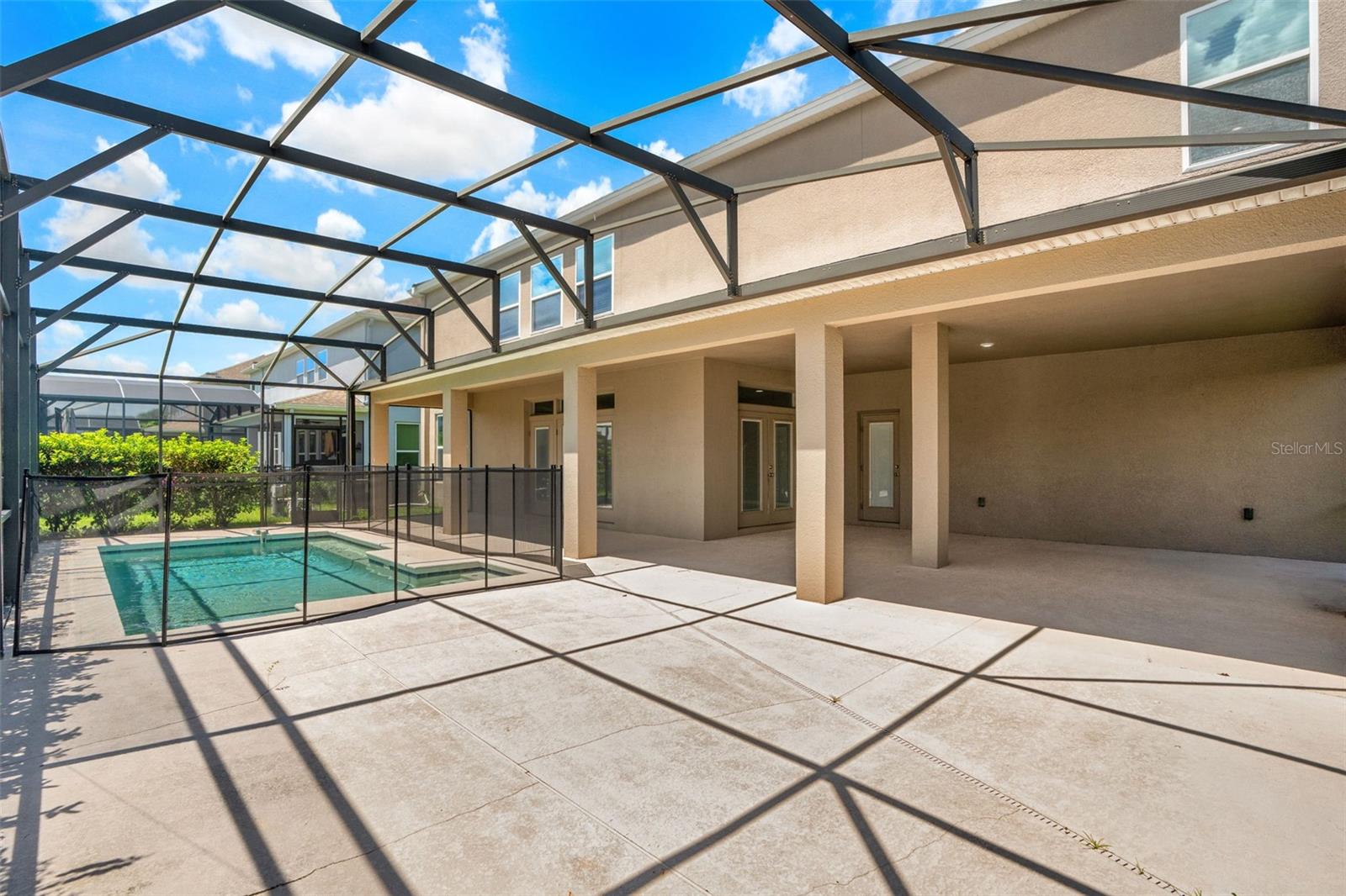 15165 HERON HIDEAWAY CIRCLE